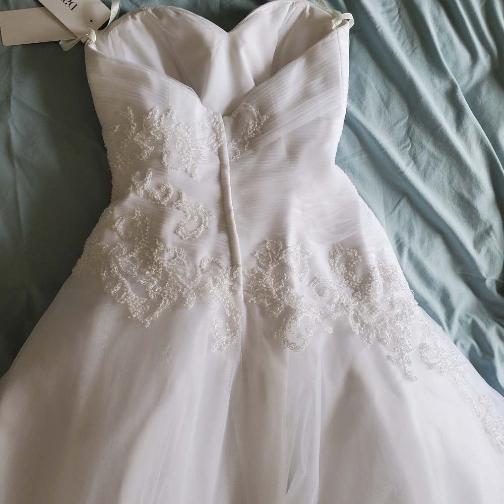 NWT David's Bridal Wedding Dress - Picture 5 of 5